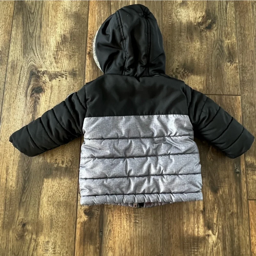 Oshkosh B’Gosh Baby Boys Colorblock Parka with Cozy Faux Fur Hood 12 month